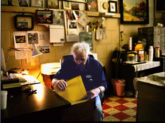 Laura Nash, Marion Papu II, Brooklyn Navy Yard, 2005