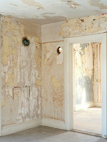 Laura Nash, Angle room, Upstate New York, 2006
